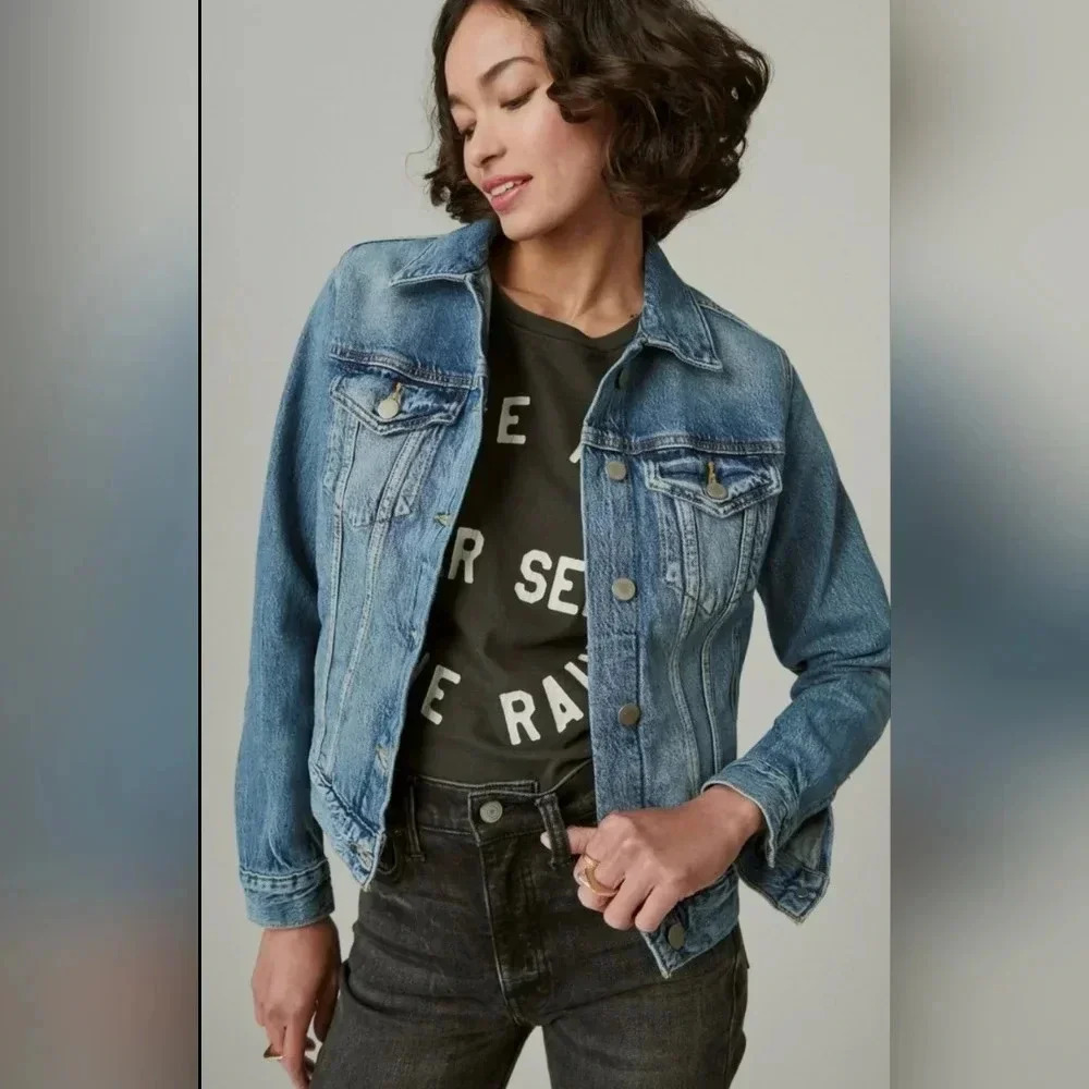 ⚡Women's xs Lucky Brand The Tomboy Trucker Distressed Blue Jean Denim Jacket